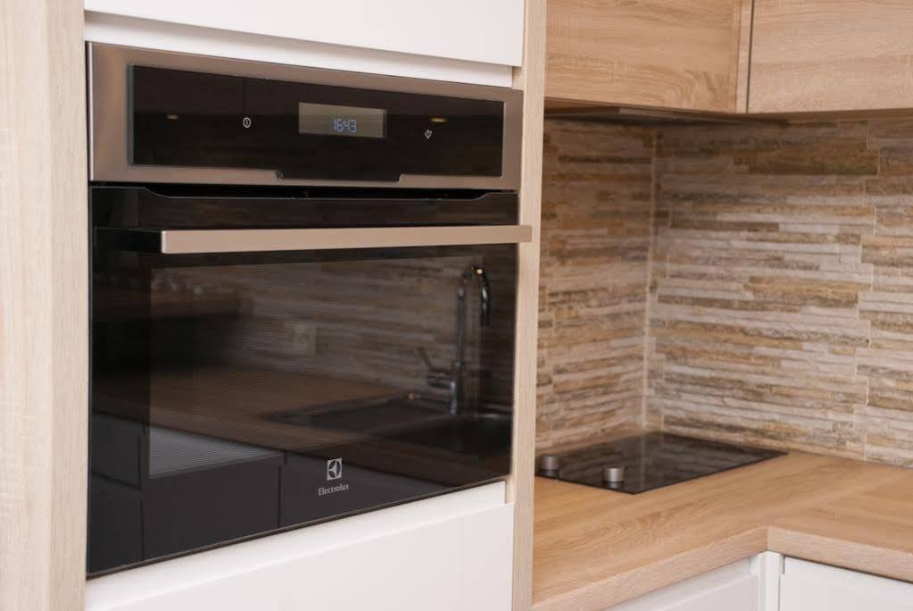 Apartamenty I.M.A Towarowa Poznań Buitenkant foto